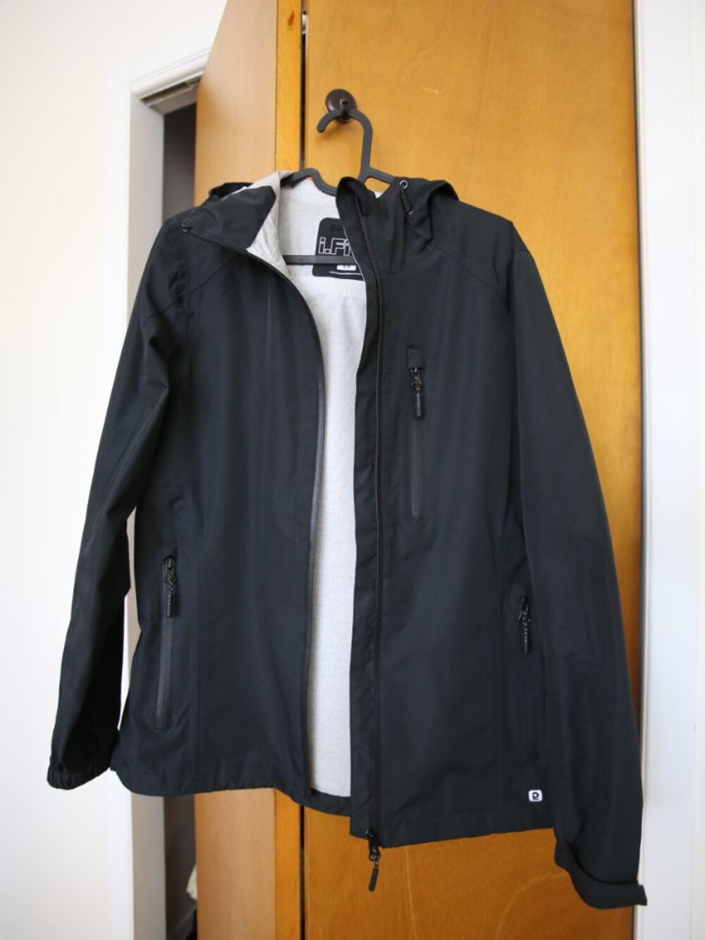 i.FiV5 Simons Black Waterproof Rain Jacket